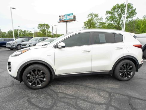 Used 2019 Kia Sportage EX w/ EX Sport Appearance Package AWD/4WD image 3