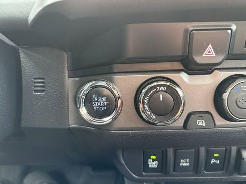 Used 2019 Toyota Tacoma TRD Pro image 29