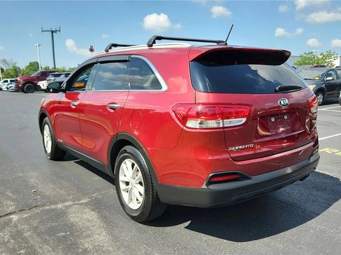Used 2018 Kia Sorento LX AWD/4WD image 4