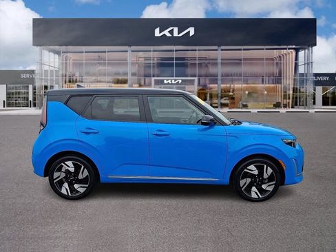 Used 2023 Kia Soul GT-Line FWD image 7