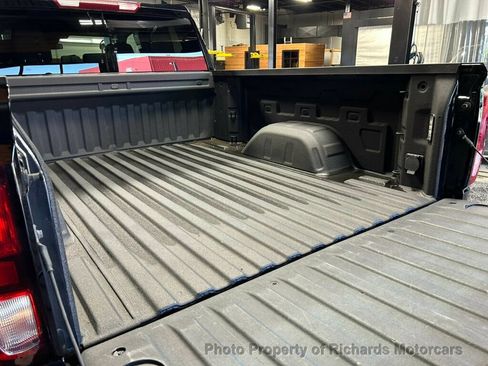 Used 2024 GMC Sierra 1500 Pro w/ Graphite Edition AWD/4WD image 13