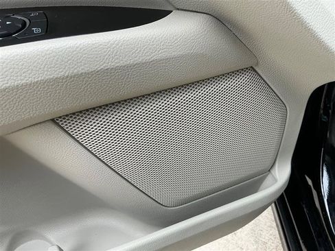 Used 2017 Ford Fusion Platinum image 25