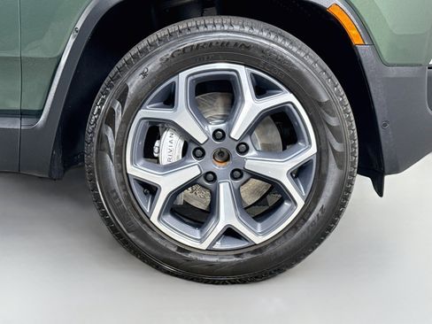 Used 2024 Rivian R1T Adventure Dual AWD/4WD image 31