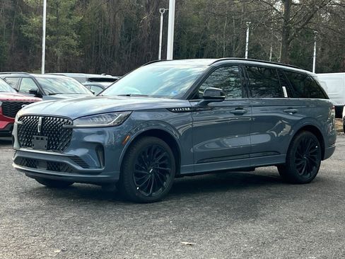 New 2026 Lincoln Aviator Reserve w/ Luxury Package AWD/4WD image 2