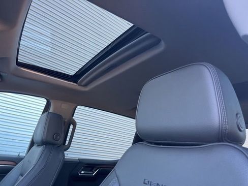 Used 2024 GMC Sierra 1500 Denali image 33