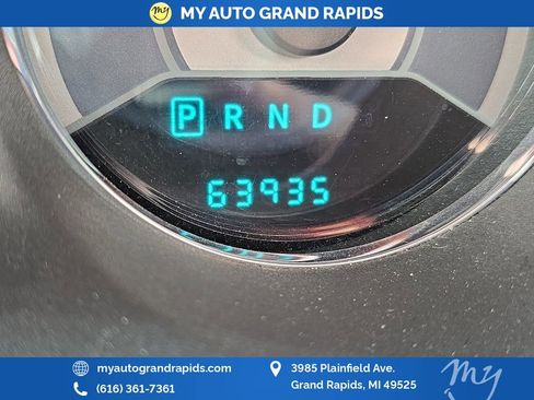 Used 2011 Chrysler 200 Touring FWD image 18