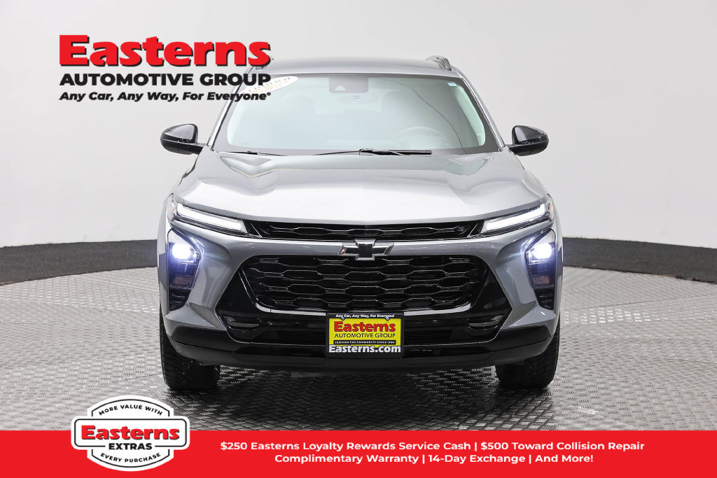 Used 2024 Chevrolet Trax ACTIV FWD image 3