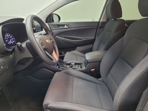 Used 2020 Hyundai Tucson SE image 17