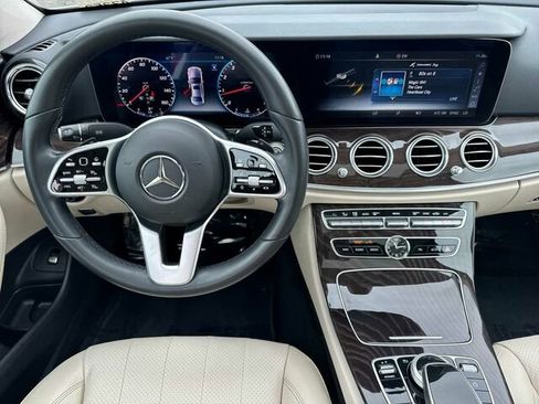 Used 2020 Mercedes-Benz E 350 Sedan image 18