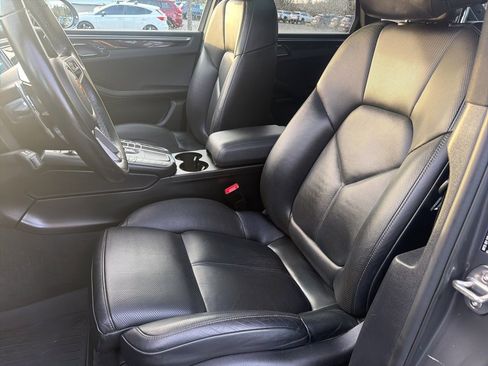 Used 2018 Porsche Macan Sport Edition image 14