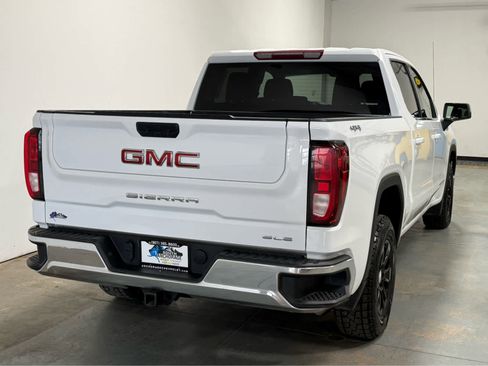 Used 2023 GMC Sierra 1500 SLE AWD/4WD image 7
