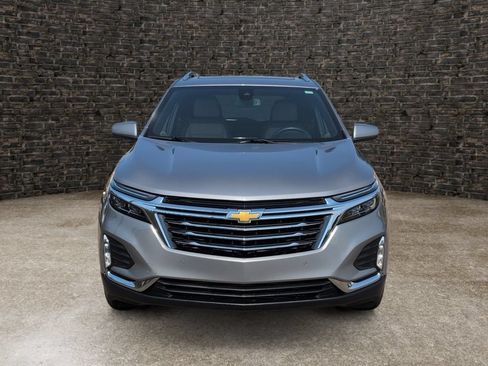 Used 2023 Chevrolet Equinox Premier FWD image 4