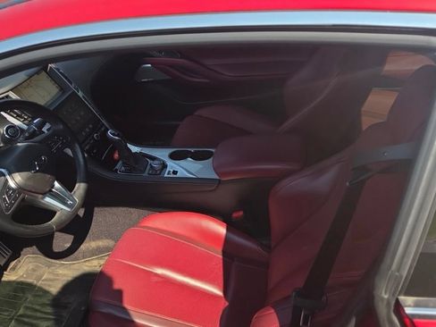 Used 2017 INFINITI Q60 Red Sport 400 RWD image 6
