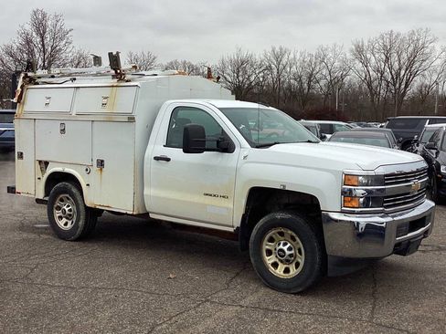 Used 2015 Chevrolet Silverado 3500 W/T image 4