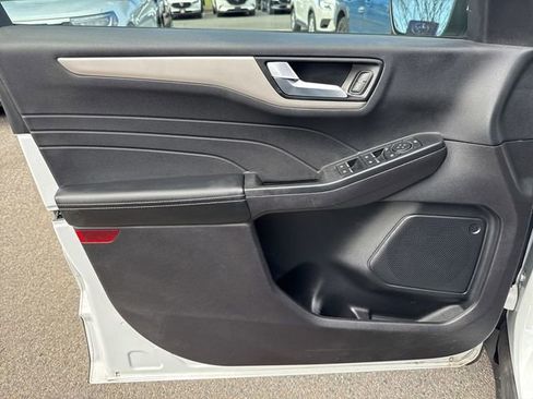 Used 2022 Ford Escape SEL image 24