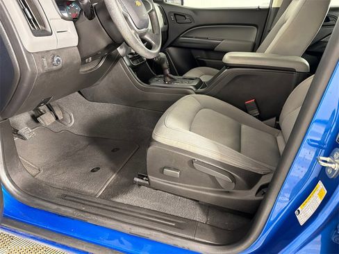 Used 2021 Chevrolet Colorado W/T w/ WT Convenience Package image 9