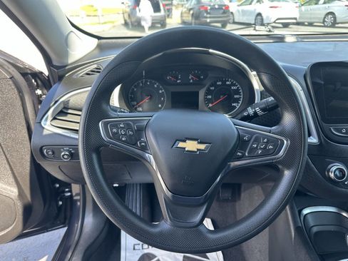 Used 2023 Chevrolet Malibu LT FWD image 21