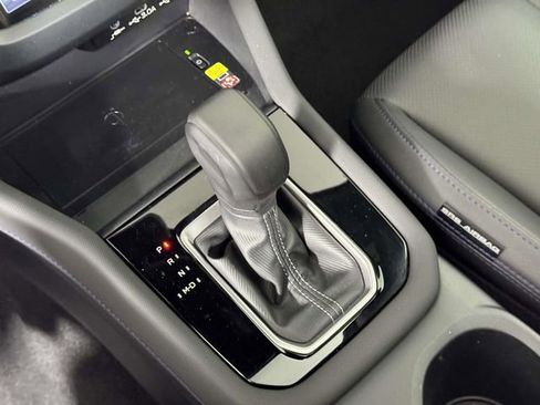 Certified 2025 Subaru Forester Limited AWD/4WD image 26
