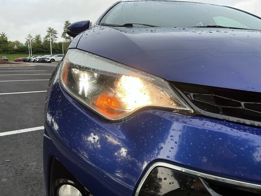 Used 2015 Toyota Corolla S FWD image 17