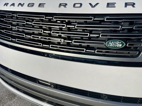 Certified 2024 Land Rover Range Rover Long Wheelbase SE image 34