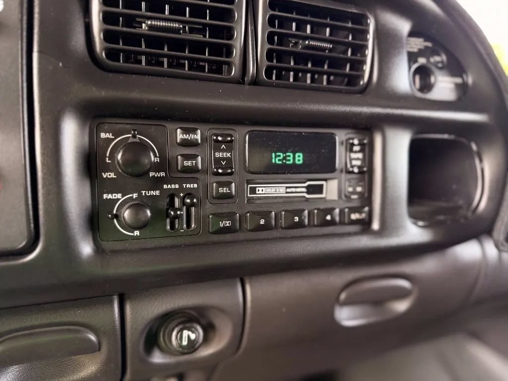 Used 2001 Dodge Ram 1500 Truck 2WD Quad Cab image 31