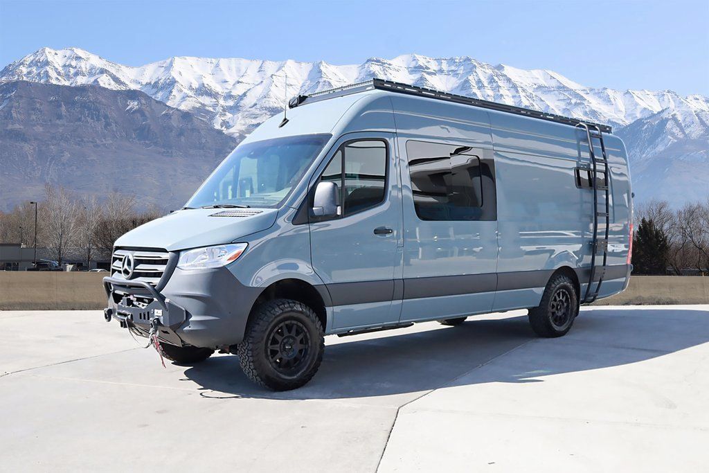 Used 2022 Mercedes-Benz Sprinter 2500 image 2