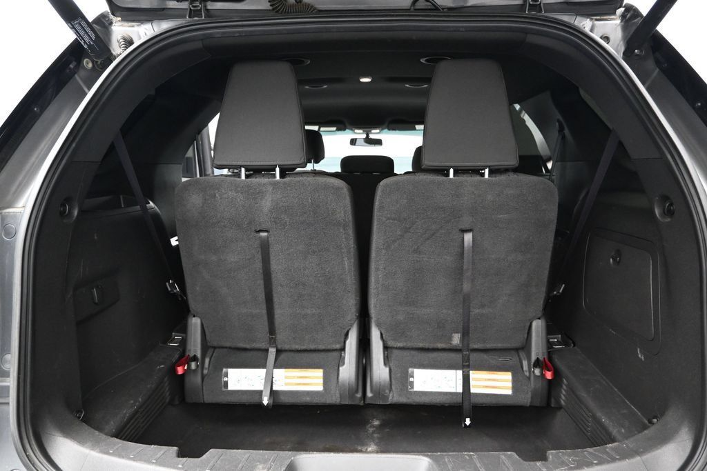 Used 2013 Ford Explorer XLT AWD/4WD image 24