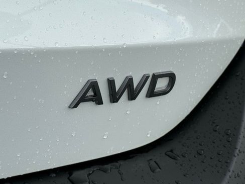 New 2025 Nissan Kicks SV image 14