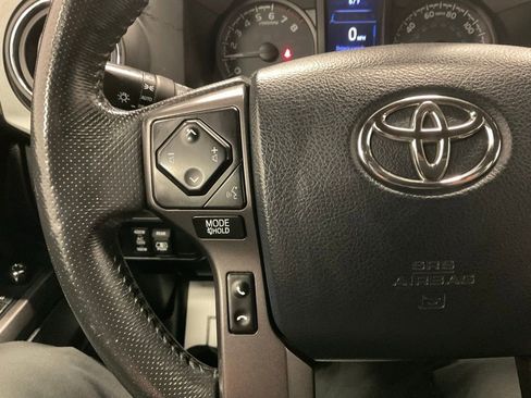 Used 2017 Toyota Tacoma TRD Pro AWD/4WD image 22