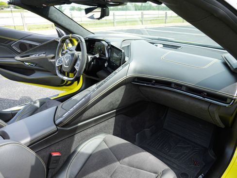 Used 2023 Chevrolet Corvette Z06 w/ Stealth Interior Trim Package RWD image 24