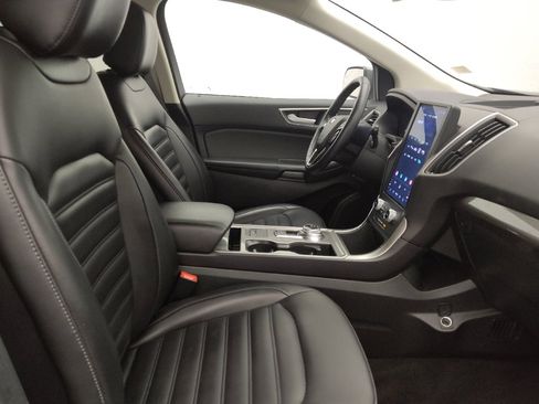 Used 2024 Ford Edge SEL image 21