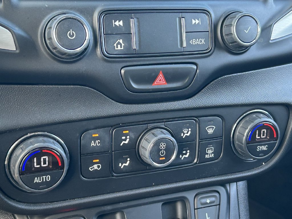 Used 2020 GMC Terrain SLT w/ Preferred Package FWD image 28