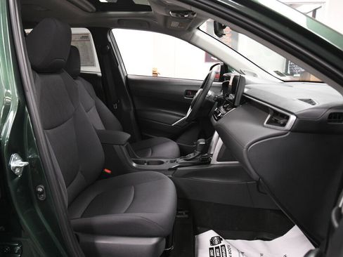 Used 2023 Toyota Corolla Cross LE w/ Moonroof Package AWD/4WD image 26