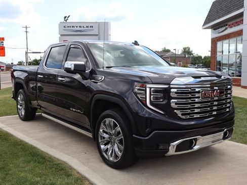 Used 2023 GMC Sierra 1500 Denali w/ Denali Reserve Package AWD/4WD image 3