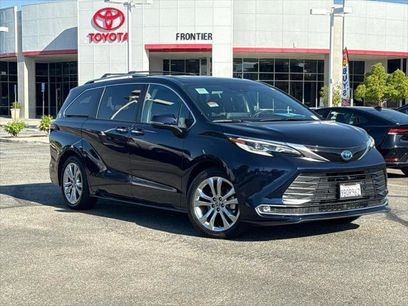 Certified 2022 Toyota Sienna Platinum