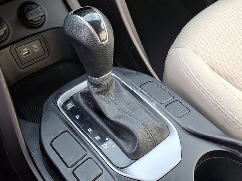 Used 2017 Hyundai Santa Fe Sport image 14