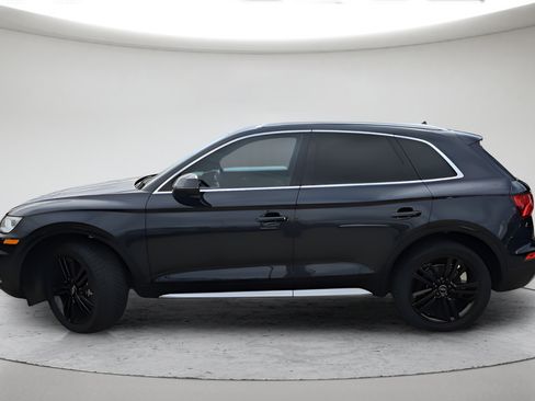 Used 2020 Audi Q5 Prestige AWD/4WD image 6