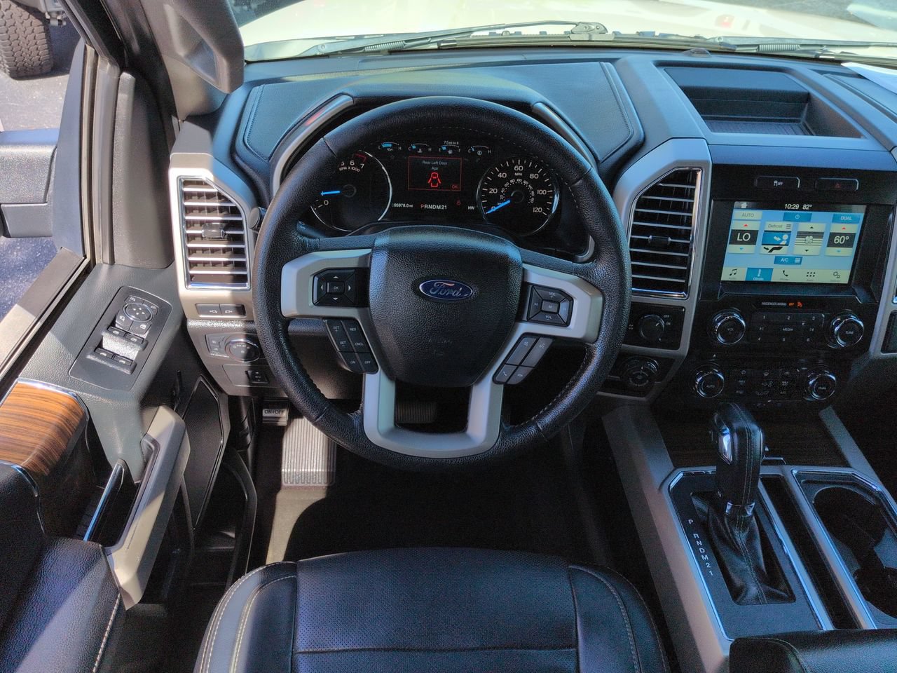 Used 2016 Ford F150 Lariat RWD image 16