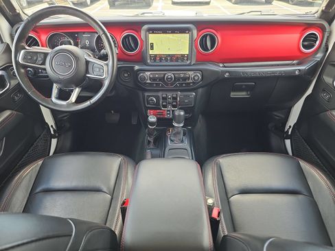 Used 2021 Jeep Wrangler Unlimited Rubicon AWD/4WD image 9