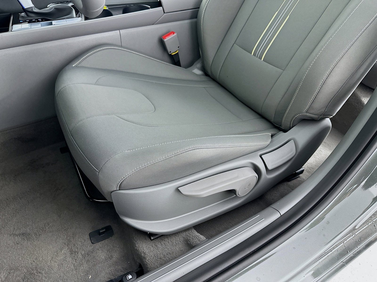 Certified 2026 Hyundai Elantra SEL Sport Premium FWD image 28
