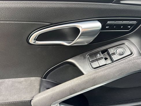 Certified 2018 Porsche 718 Cayman GTS image 12