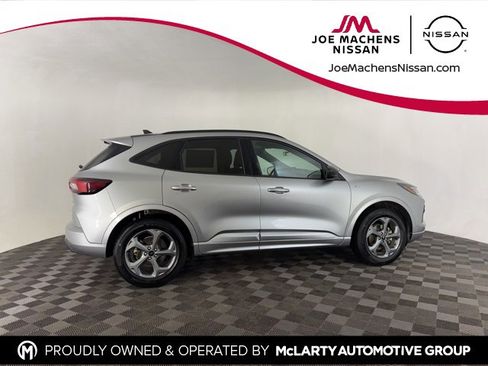 Used 2024 Ford Escape ST-Line image 5