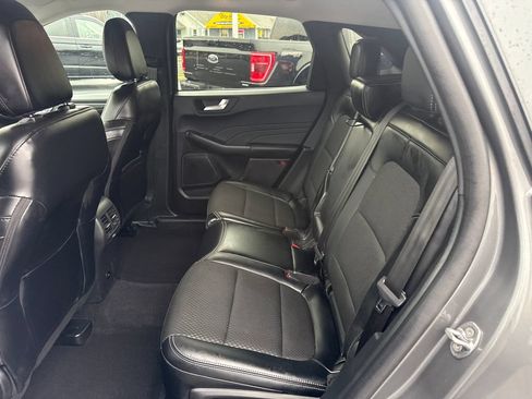 Used 2026 Ford Escape SE FWD image 13