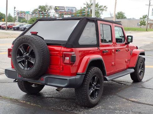 Used 2021 Jeep Wrangler Unlimited Sahara AWD/4WD image 4