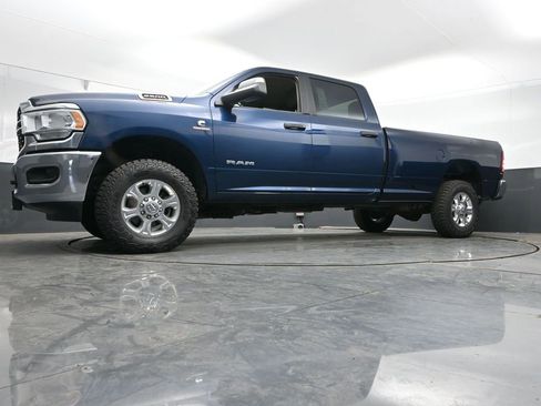 Used 2022 RAM 2500 Big Horn w/ Level A Equipment Group AWD/4WD image 42