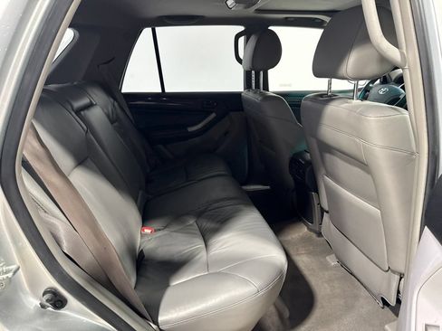 Used 2005 Toyota 4Runner Limited AWD/4WD image 34