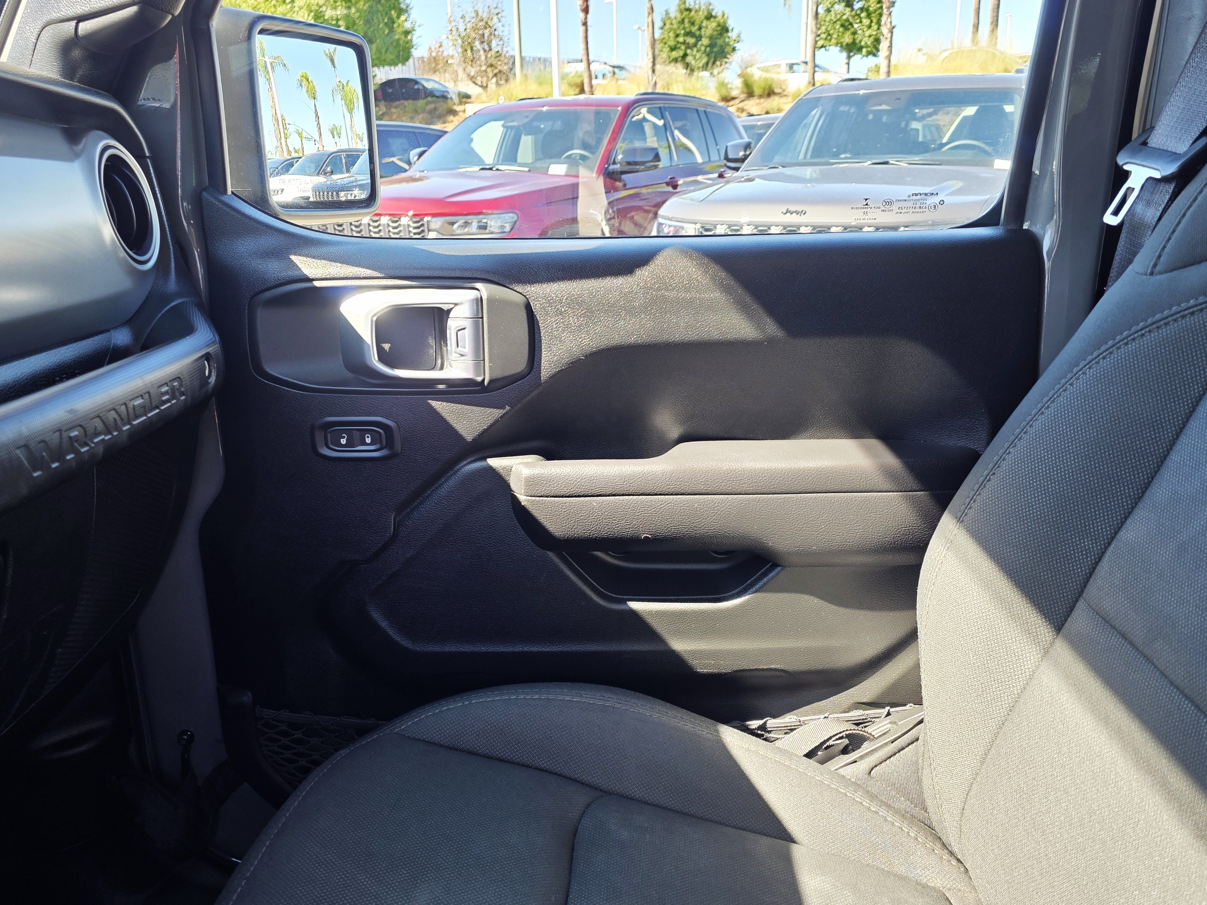 Used 2022 Jeep Wrangler Sport AWD/4WD image 20