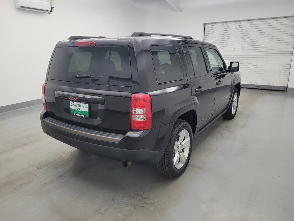 Used 2017 Jeep Patriot Latitude FWD image 9