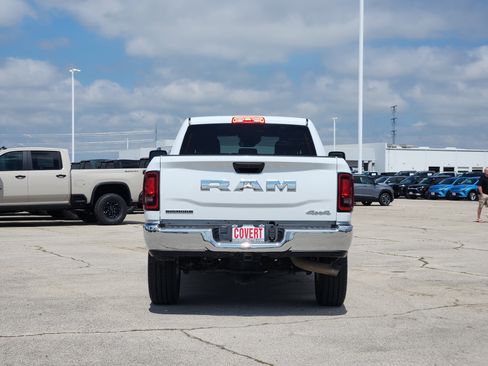 Used 2025 RAM 2500 Big Horn AWD/4WD image 6