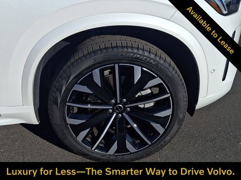 Certified 2026 Volvo XC90 B6 Plus w/ Protection Package Premier AWD/4WD image 9